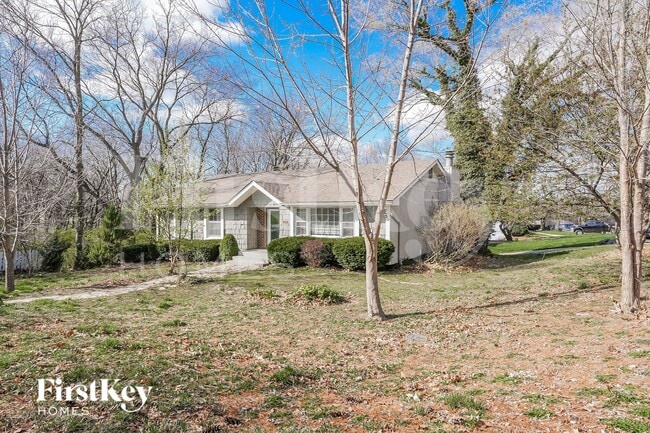 10040 NW Blum Rd in Kansas City, MO - Building Photo - Building Photo