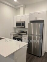 2032 N 18th St in Philadelphia, PA - Building Photo