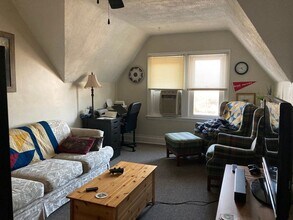 40 Beulah Av in Hamilton, ON - Building Photo - Building Photo