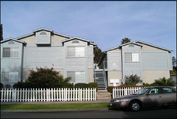 Dolphin Village in Oceanside, CA - Building Photo - Building Photo