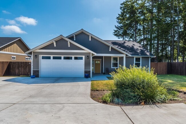 property at 820 NW Heller St
