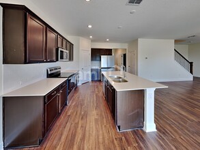 3204 Bridge Haven Dr in Zephyrhills, FL - Building Photo - Building Photo