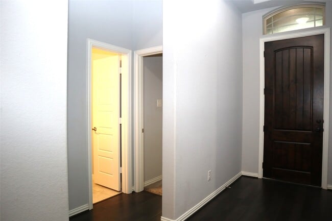 property at 4553 New Country Dr