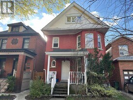 47 East Avenue N in Hamilton, ON - Building Photo