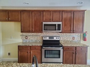 426 Christopher Dr in Houma, LA - Foto de edificio - Building Photo