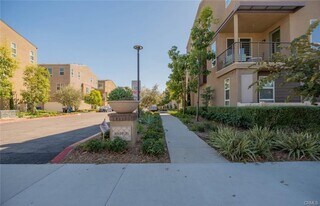20625 Desert Ash Ln in Los Angeles, CA - Building Photo