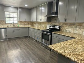 7178 Rolling Fork Dr in Dallas, TX - Building Photo