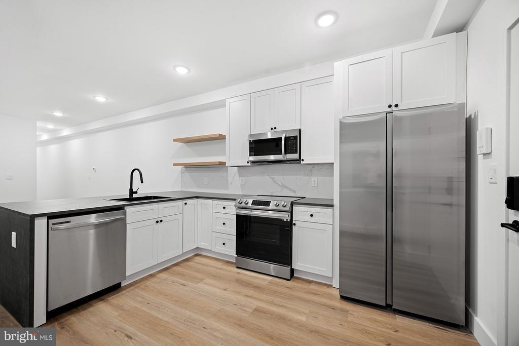 3216 W Diamond St in Philadelphia, PA - Building Photo