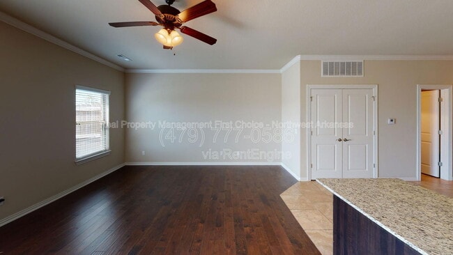 2713 W Shasta Rd in Rogers, AR - Building Photo - Building Photo