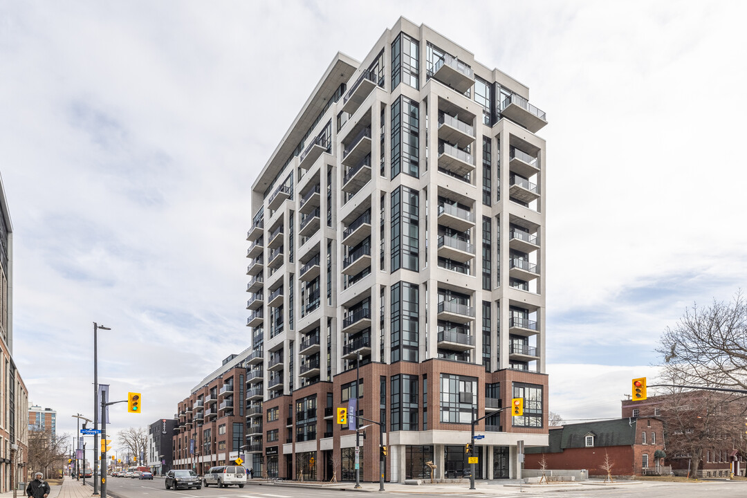 The Charlotte in Ottawa, ON - Building Photo