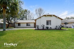 2005 N Parkton Dr in Deltona, FL - Building Photo