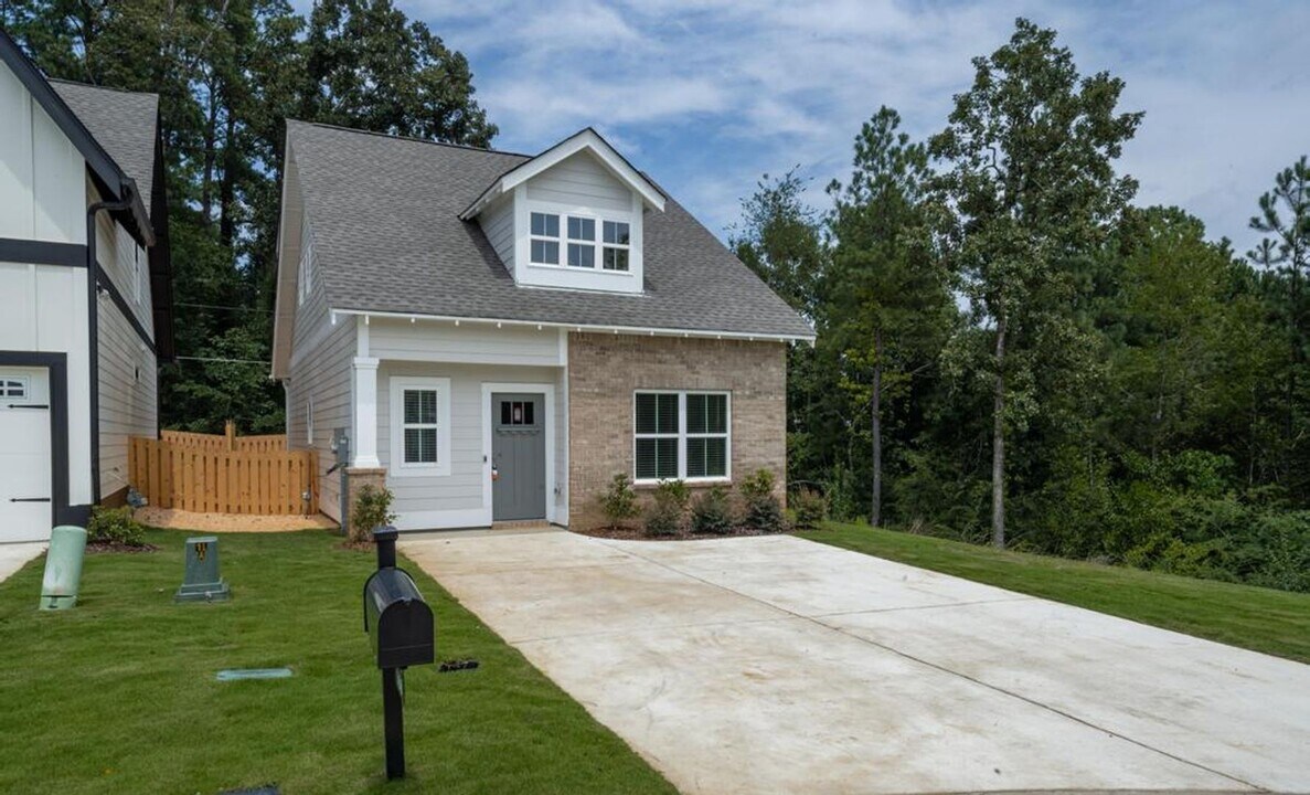 168 Patton Wy in Hoover, AL - Building Photo