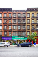 1305 3rd Ave in New York, NY - Building Photo - Building Photo