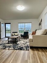 4726 W Amanda Dr in Wasilla, AK - Building Photo