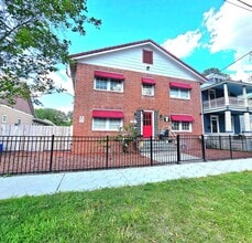 133 E 4th St, Unit #3 in Jacksonville, FL - Foto de edificio - Building Photo