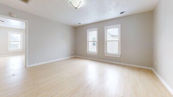 3130 W 30th St in Cleveland, OH - Building Photo