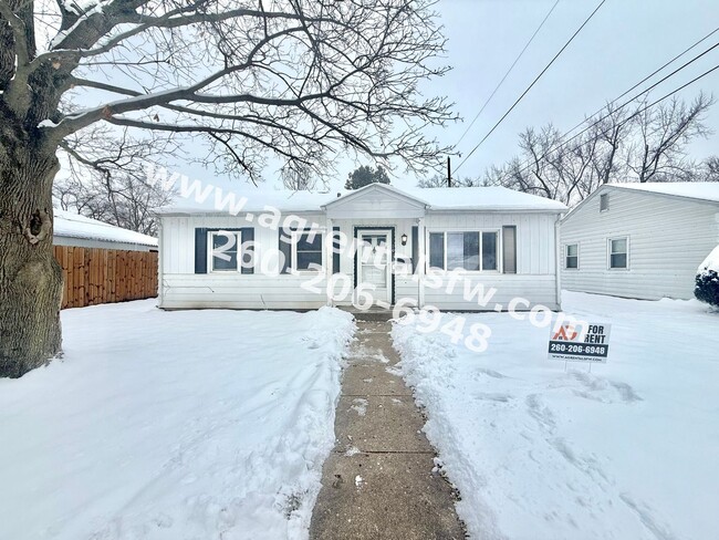 property at 1612 E Fairfax Ave