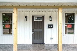 4249 Pleasant View Ave in Dayton, OH - Building Photo - Building Photo