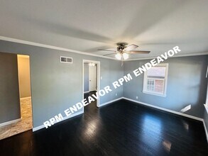 9921 Delhi Dr in St. Louis, MO - Building Photo - Building Photo