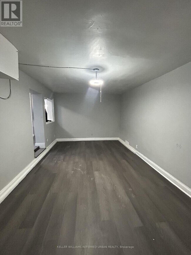 10140 Yonge St in Richmond Hill, ON - Building Photo - Building Photo