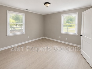 1235 Elmer St in Greensboro, NC - Building Photo - Building Photo