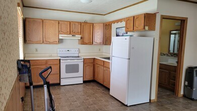 3688 S Buckeroo Cir, Unit apartment in Magna, UT - Foto de edificio - Building Photo