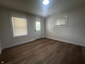 1502 N Gladstone Ave in Indianapolis, IN - Building Photo - Building Photo
