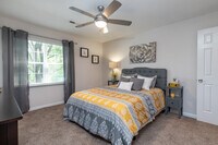 Deep River Pointe Apartments photo'