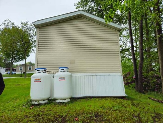 126 Sunflower Ln in Cresson, PA - Building Photo - Building Photo