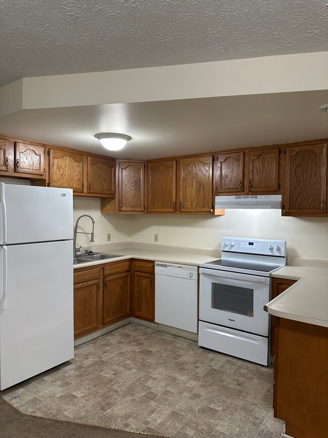 117 E Main St, Unit 2