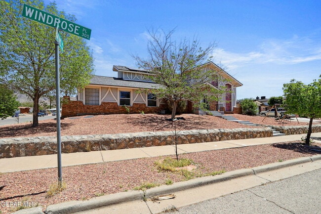 property at 332 Windrose Ct