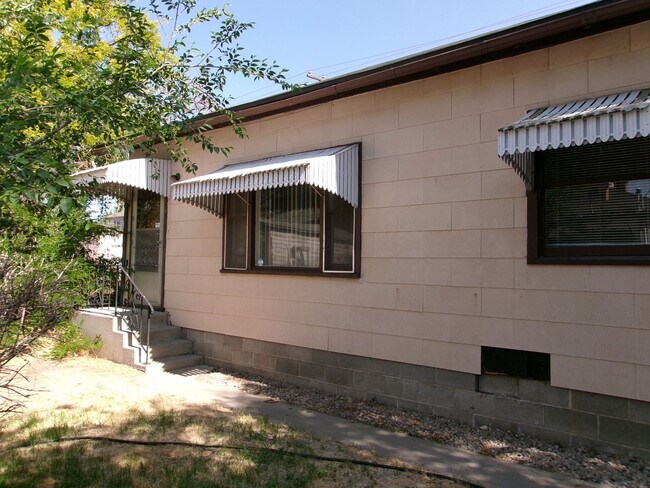 property at 1018 E St
