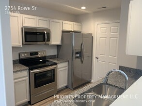 2754 Rowe St in Rockingham, VA - Building Photo - Building Photo