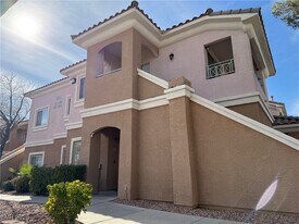 401 Amber Pine St in Las Vegas, NV - Building Photo