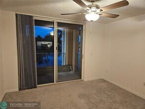 12154 St.Andrews Pl in Miramar, FL - Foto de edificio - Building Photo