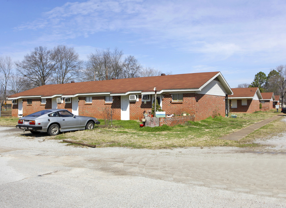 3000 Clopton St in Huntsville, AL - Building Photo