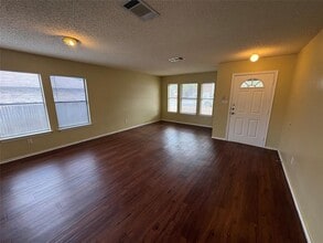 7908 Rosenberry Dr in Austin, TX - Building Photo - Building Photo