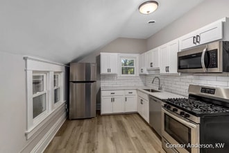 640 Prospect Ave SE in Grand Rapids, MI - Building Photo - Building Photo