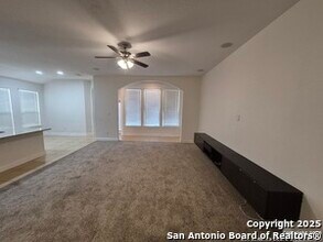 7810 Clayton Cr in San Antonio, TX - Building Photo - Building Photo