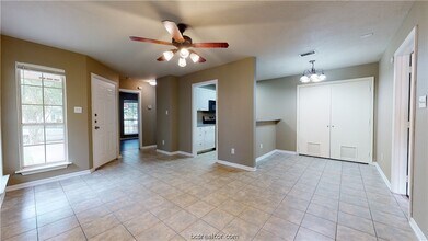 1143 Oney Hervey Dr in College Station, TX - Building Photo - Building Photo