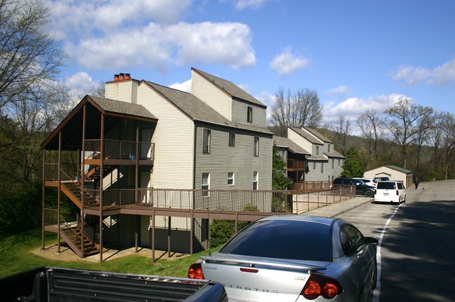 The Summit Apartments in Morristown, TN - Building Photo - Building Photo