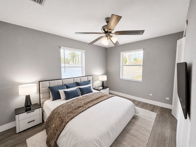 120 S Price St in Lake Worth Beach, FL - Foto de edificio - Building Photo
