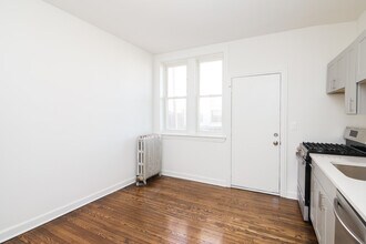 6585 N Lakewood Ave in Chicago, IL - Building Photo - Building Photo