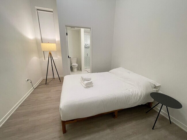 1407 W 15th St-Unit -ID1036632P in Chicago, IL - Building Photo - Building Photo