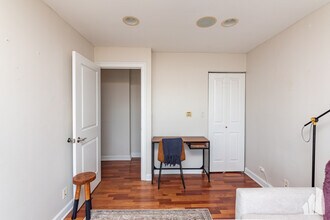 3900 N Pine Grove Ave in Chicago, IL - Building Photo - Building Photo