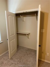 100 Knox Dr in College Station, TX - Building Photo - Building Photo