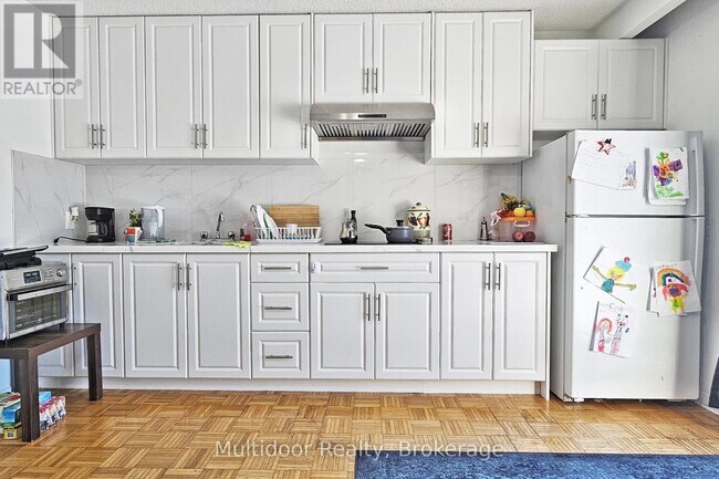 2594 Privet Ct in Mississauga, ON - Building Photo - Building Photo