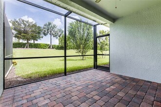 14533 Edgewater Cir in Naples, FL - Building Photo - Building Photo