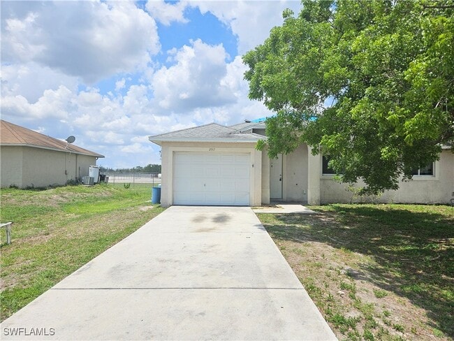 property at 2517 Park Rd