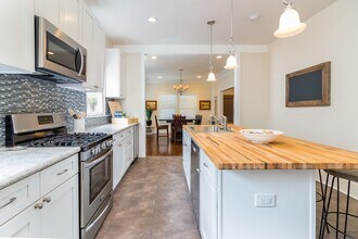 418 E Myrtle St in San Antonio, TX - Building Photo - Building Photo